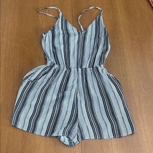 Divided H&M Black & White Spaghetti Strap Shorts Romper, Pockets, Sz 6